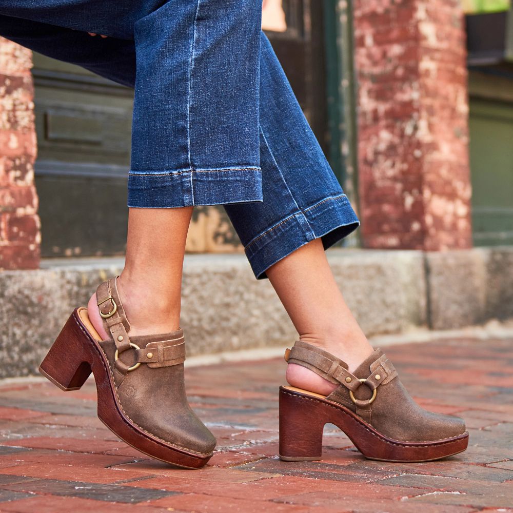 Born Hudson Clogs Dark Brick Distressed Product ID-GmbIfudK Born Hudson Clogs Dark Brick Distressed Product ID-GmbIfudK