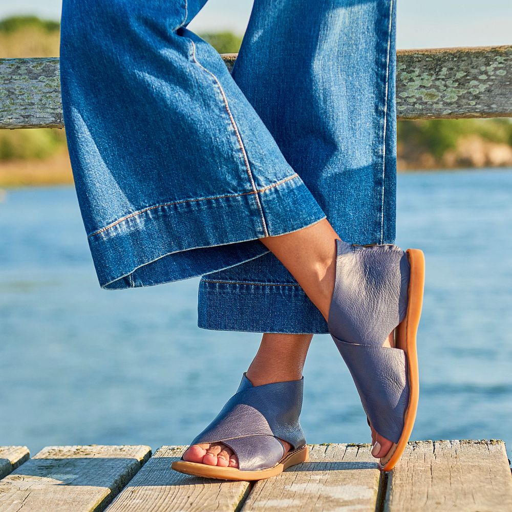 Born Iwa Sandals Navy Marine Product ID-kfMj8HSa Born Iwa Sandals Navy Marine Product ID-kfMj8HSa